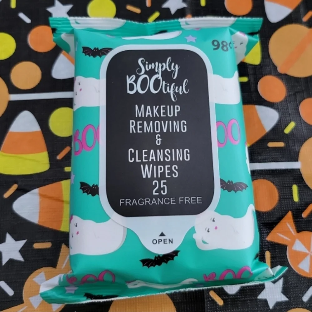 5/$13 Simply Bootiful Makeup Removal Wipes - Picture 1 of 1
